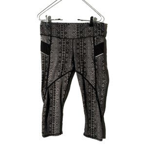 Athleta Prisma Stride Black and Granite Grey Capri Leggings Women Size Small